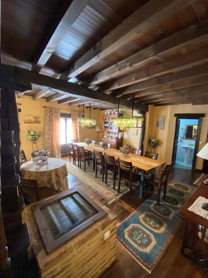 Casa Rural Dos Reales San Cristobal de Boedo Extérieur photo