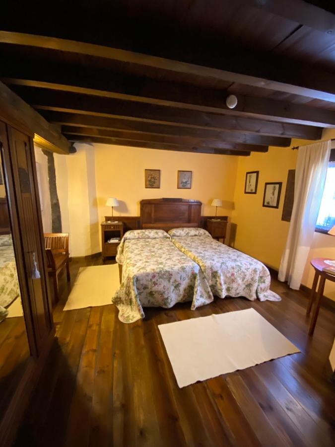 Casa Rural Dos Reales San Cristobal de Boedo Extérieur photo